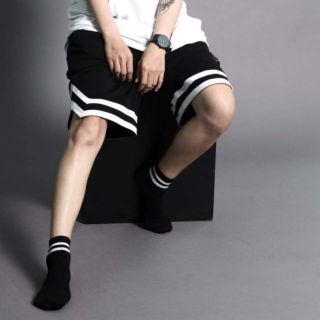 QUẦN SHORT DOUBLE V UNISEX
