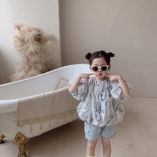 Áo bồng bé gái (Nguyen Giang)