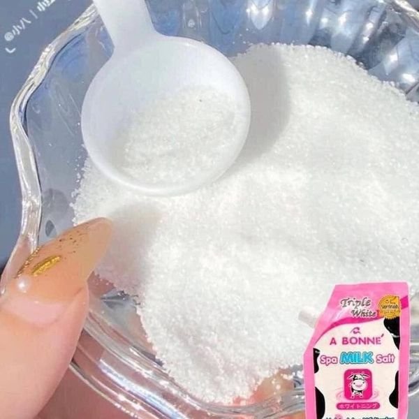 Muối Tắm Tẩy Tế Bào Chết Sữa Bò A Bonné Spa Milk Salt