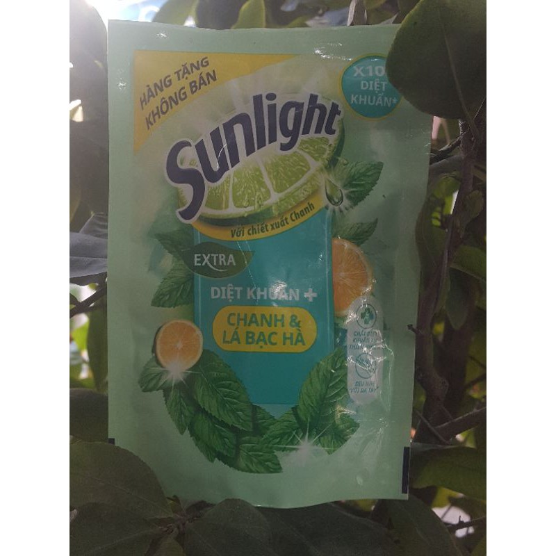 Rửa chén Sunlight chanh, bạc Hà 120g