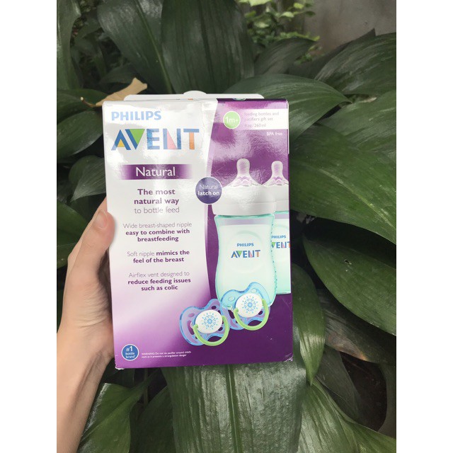 Bình ti Philips Avent Nature cổ rộng 260ml xanh.