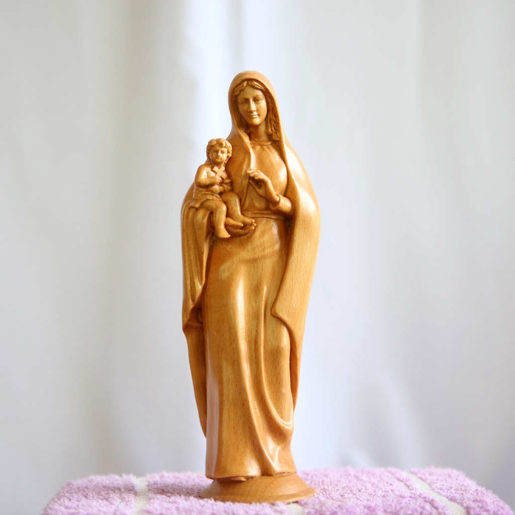 Đức Mẹ bế Chúa. Kích Thước Cao 20cm
