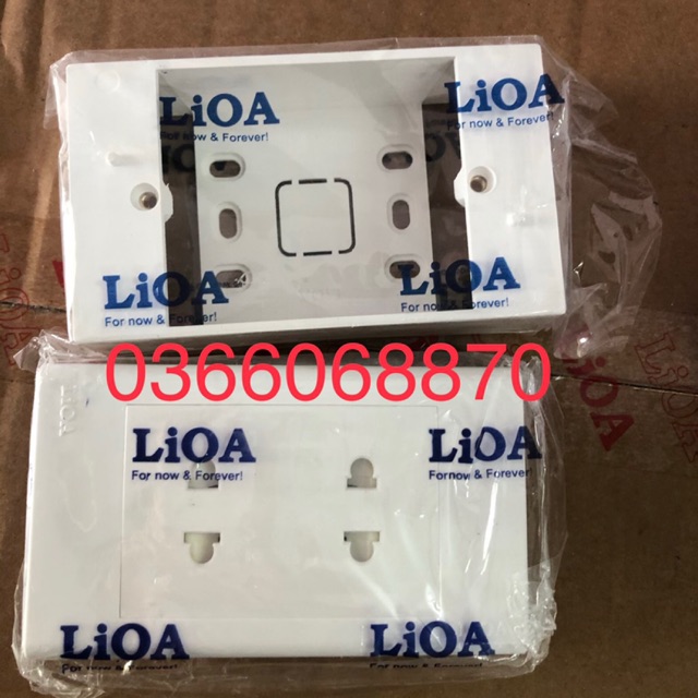 Mặt ổ cắm đôi 2 chấu LiOA