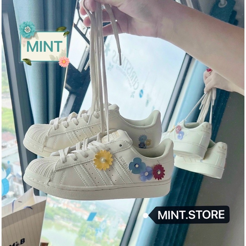 Giày sneaker superstar new2022 flower màu kem đậm