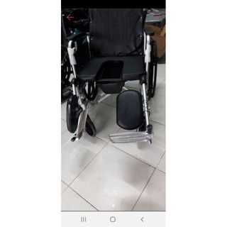 gác chân xe lăn (liên hệ tư vấn)