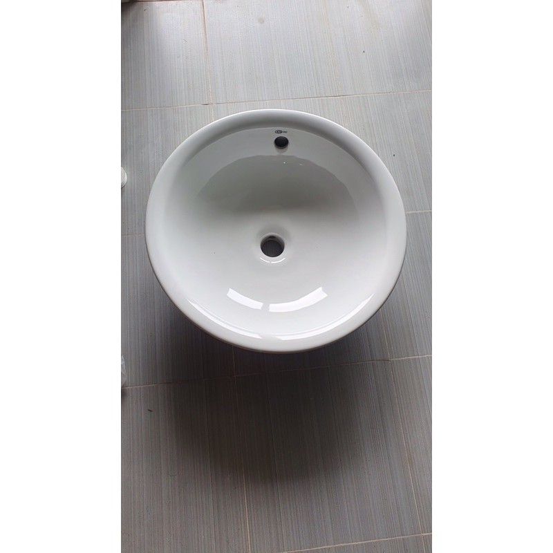 Lavabo đặt bàn HC Thái Bình kích thước(45*45)cm