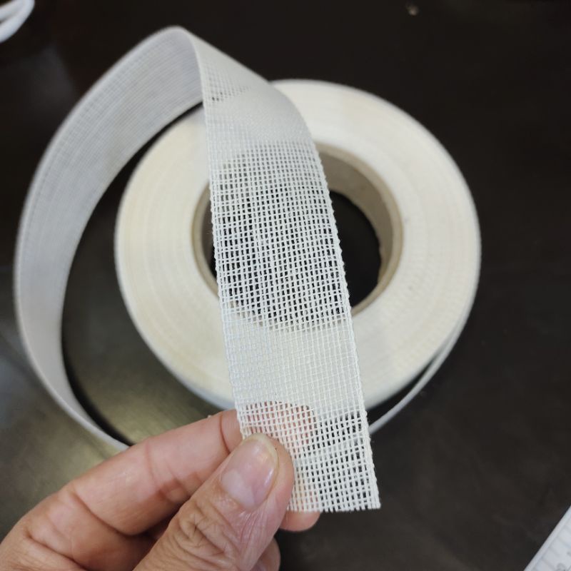 Lưới viền tà áo