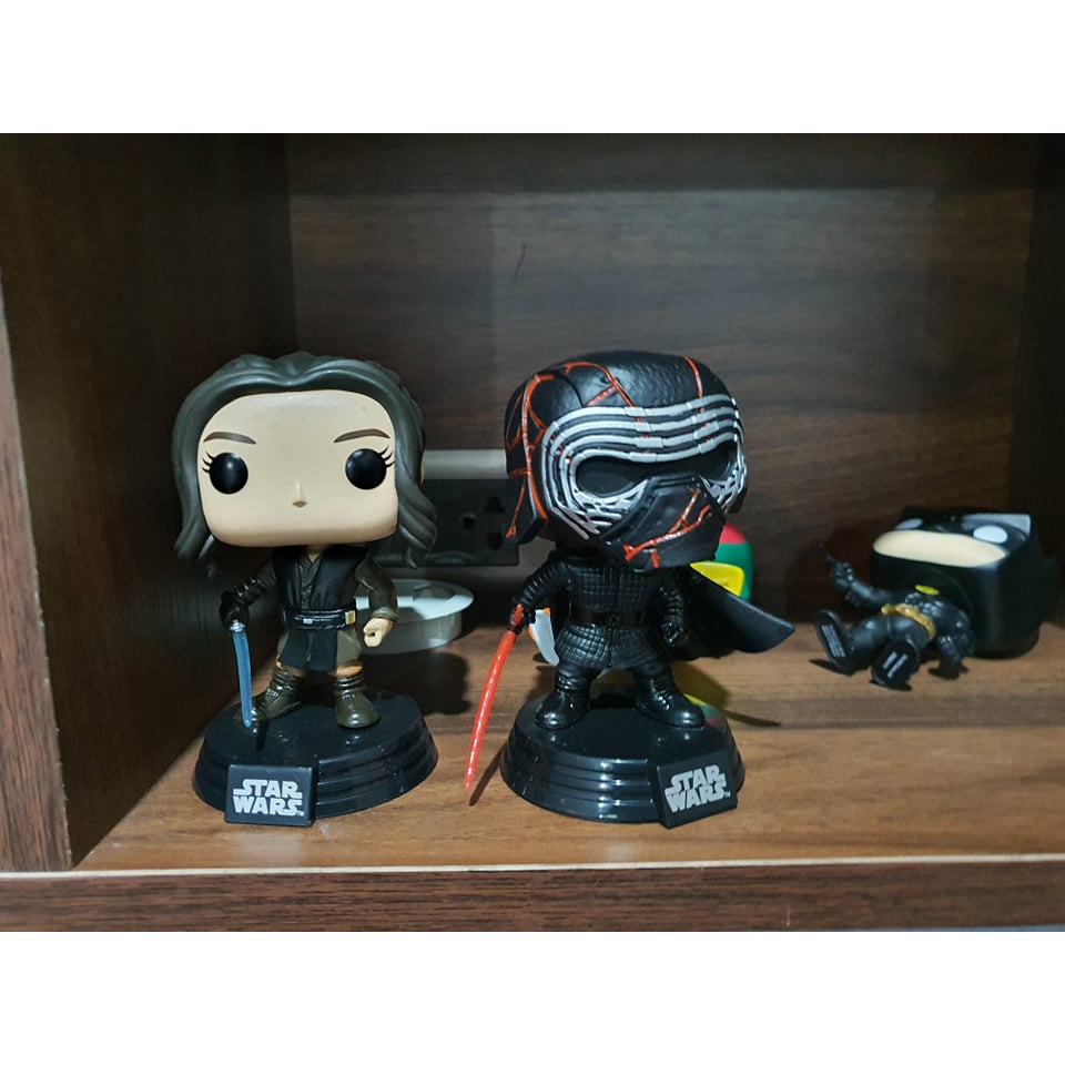 Bộ mô hình đôi Starwar Funko Pop- Rey và Kylo Ren