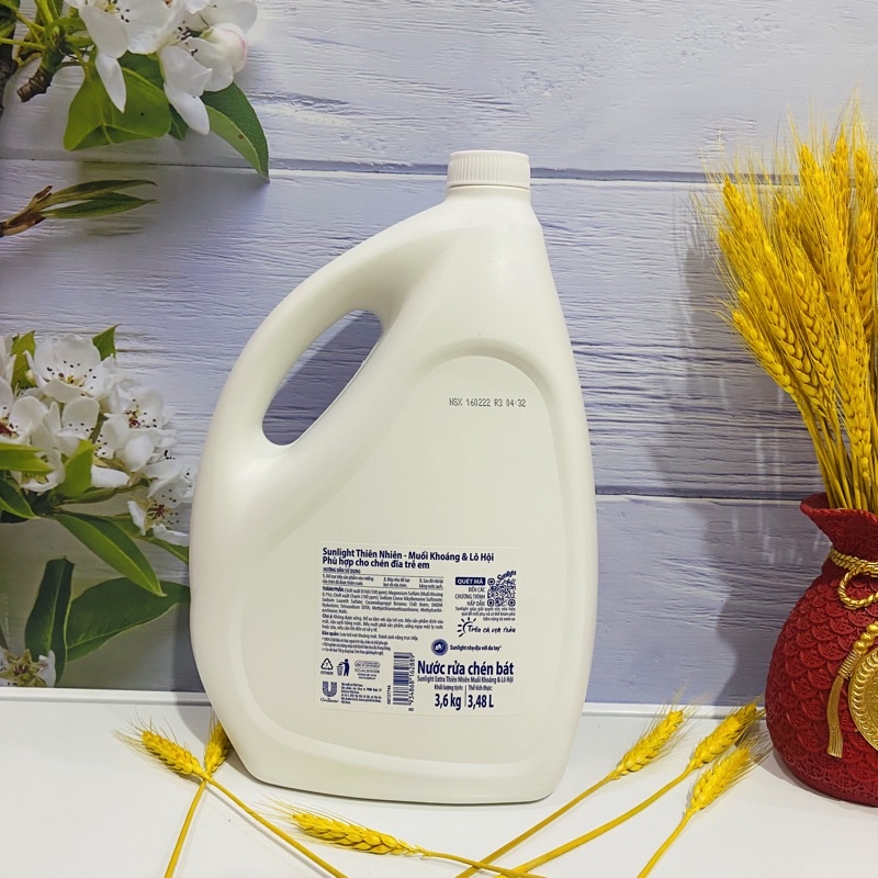 Nước rửa chén Sunlight Thiên Nhiên Chai 3.6kg