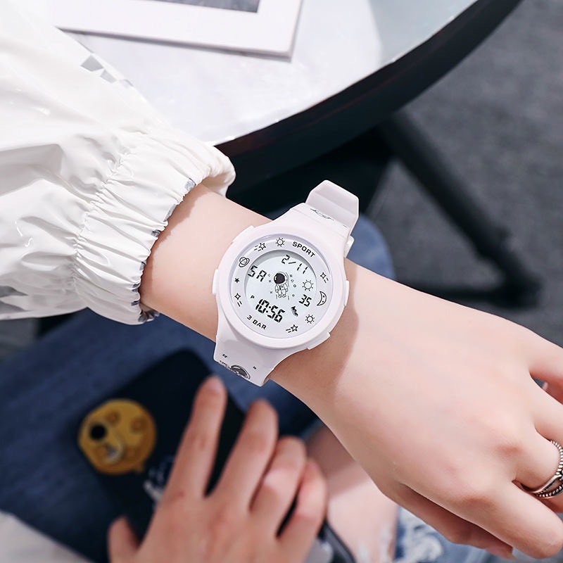 Đồng hồ điện tử nam nữ sport SP028 mẫu mới kiểu dáng Phi Hành Gia độc đáo, cực đẹp, full chức năng | BigBuy360 - bigbuy360.vn