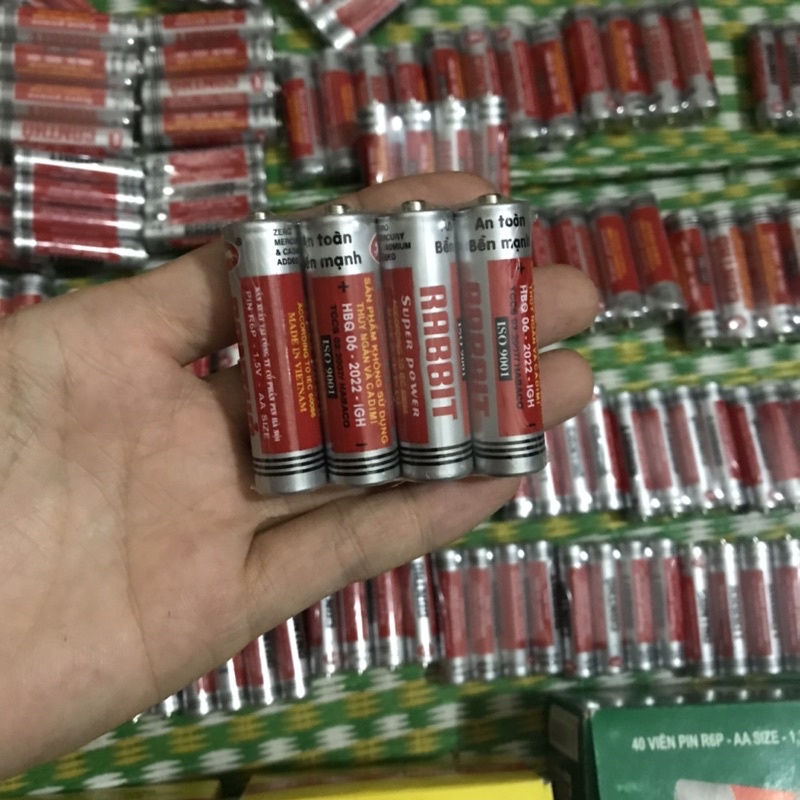 Pin con Thỏ-Pin 2AA và 3 AA-vỉ 4 viên hàng Việt Nam chất lượng cao
