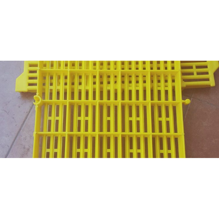 Tấm lót sàn màu vàng dành cho thú cưng dày dặn 40x55cm