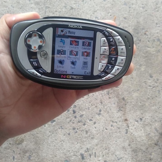 ĐIỆN THOẠI NOKIA N-GAGE HUYỀN THOẠI