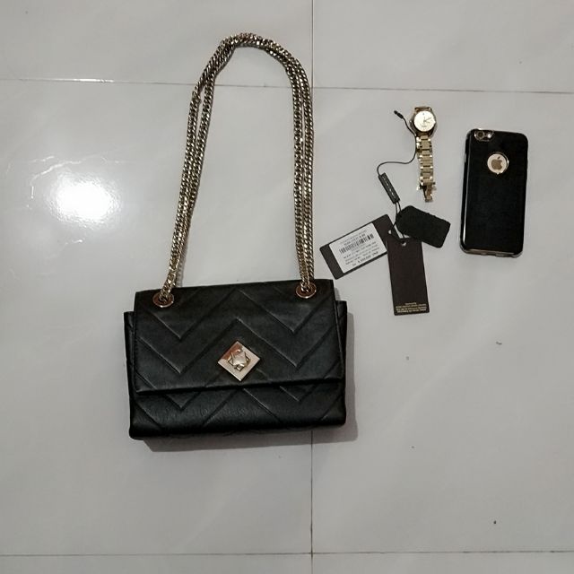 Thanh lý túi xách da thật hiệu valentino màu đen used