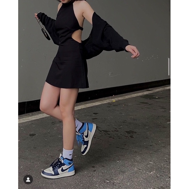 SET ĐẦM YẾM ĐEN CUTOUT LƯNG KÈM KHOÁC