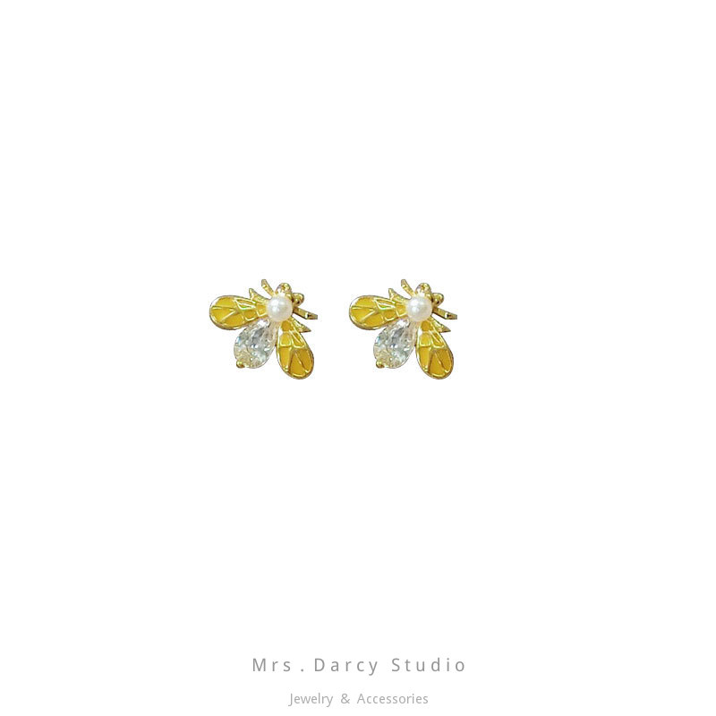 MRS.D【In Stock】100% Sterling Silver The Temperamental Wasp S925 Earrings Stud Earrings Colors of Zircon Jewelry Gift Ear Clips Minimalist Earring Design Jewelry Girls Allergy Free