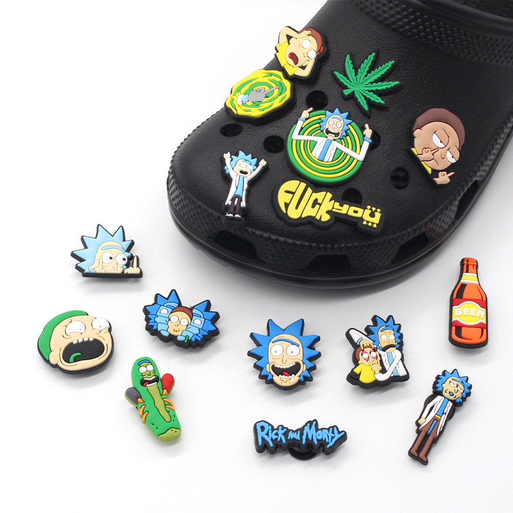 Phim hoạt hình giày quyến rũ Rick và Morty PVC Crocs quyến rũ Aceessories Jibbitz Crocs Clogs quà tặng cho trẻ em