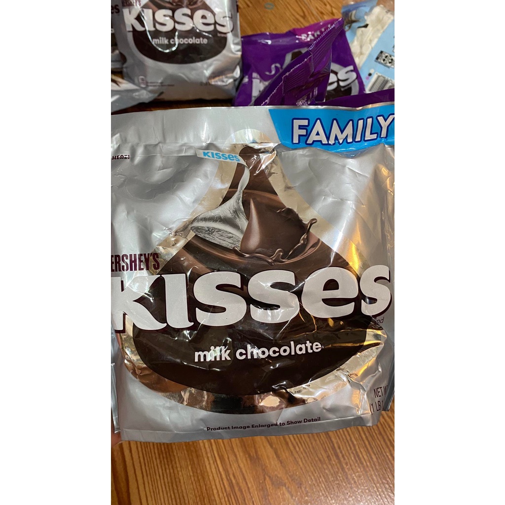 socola Kisses Milk và Special Dark đủ các size của Mỹ