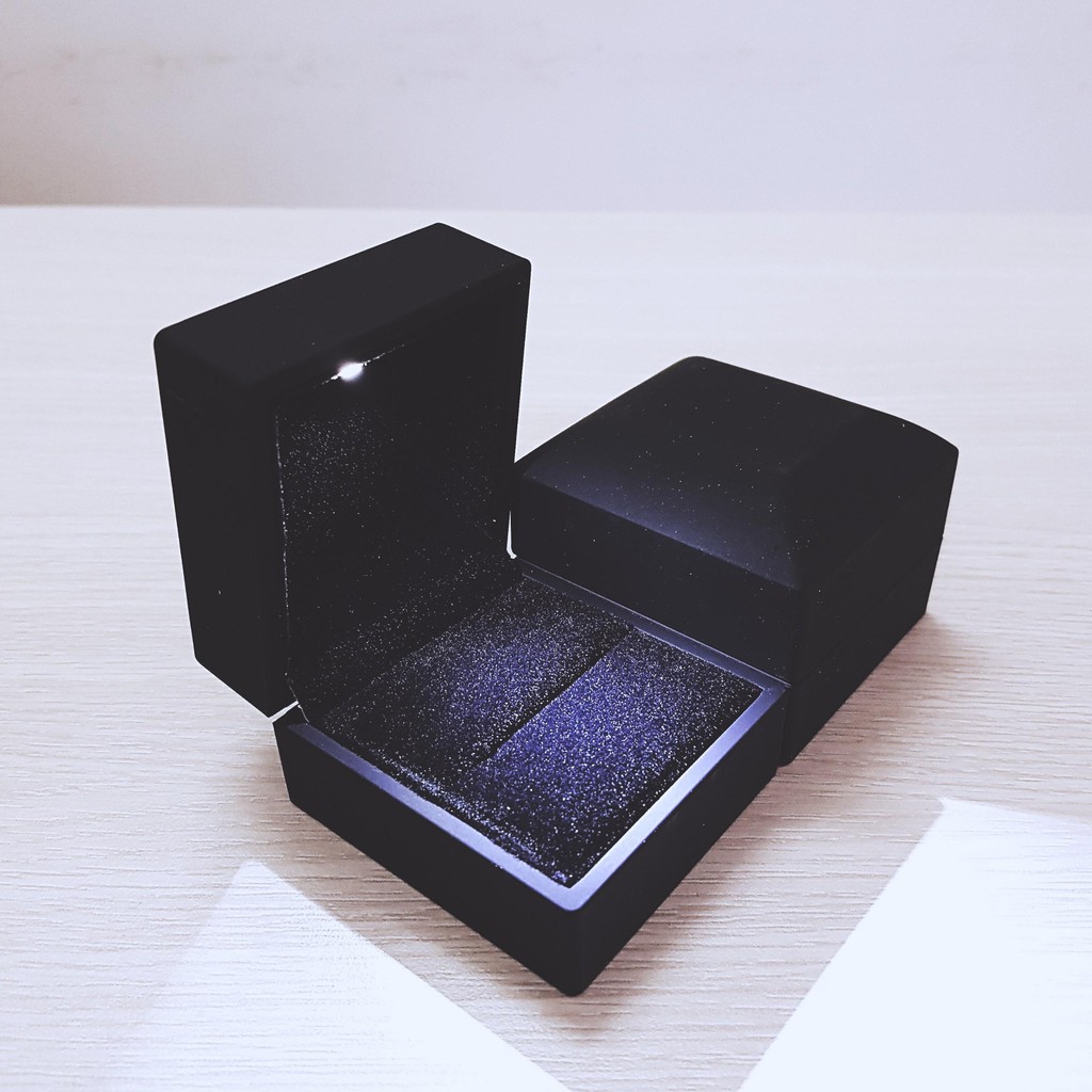 (Jewelry box) HỘP ĐỰNG NHẪN CƯỚI,BÔNG TAI CHO NỮ,HỘP QUÀ TẶNG TRANG SỨC,HỘP ĐỰNG NHẪN CAO CẤP CÓ ĐÈN LED (H19-2-NĐ)