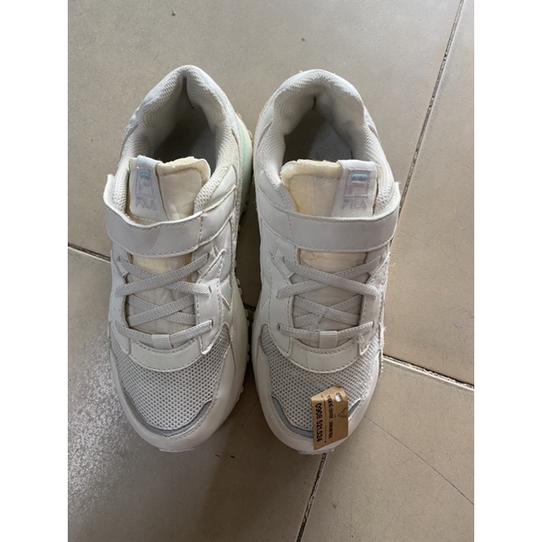 Giày chính hãng đã qua sử dụng