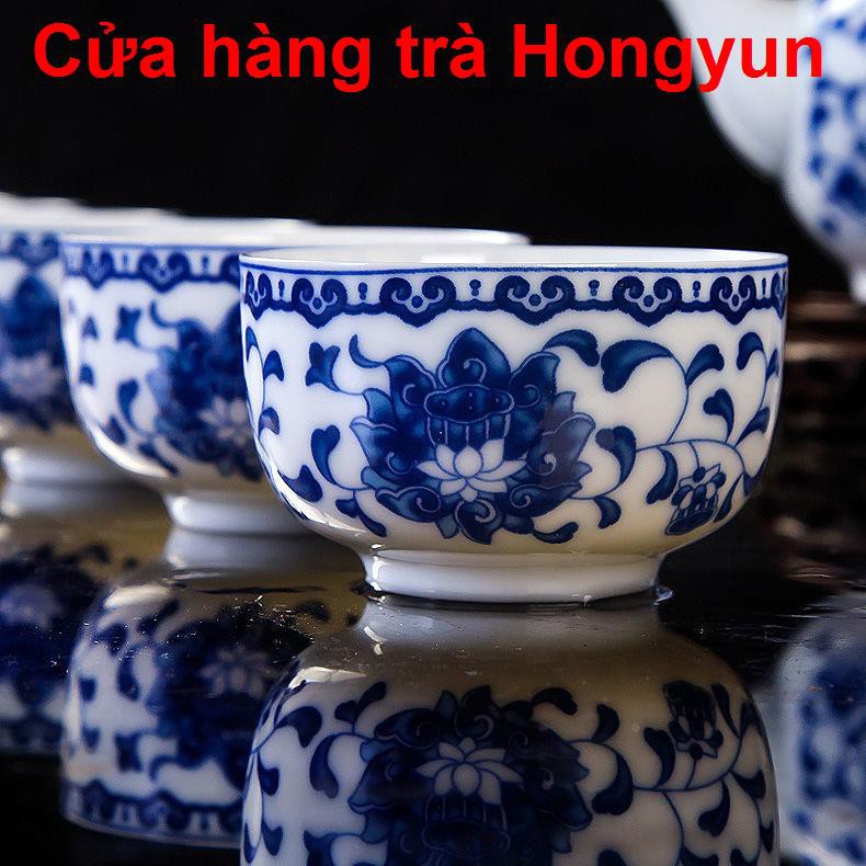 Bộ trà sứ trắng xanh Jingdezhen Kung Fu nhà quà tặng khay Trung Quốc phong cảnh tuyết phủ ấm1