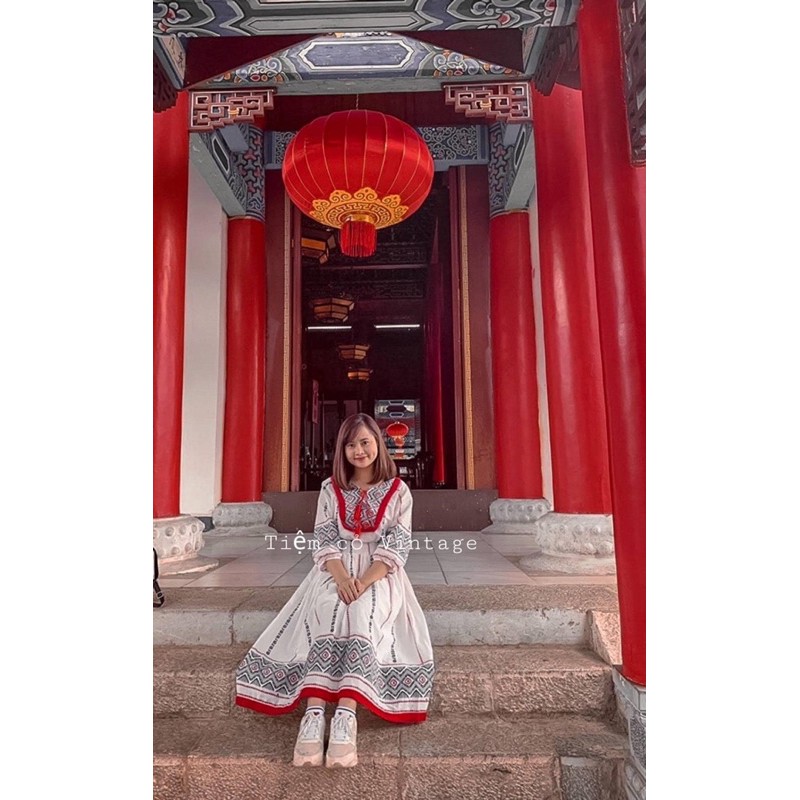 Đầm Vintage thêu hoa thổ Cẩm phong cách bohemian By Cói Vintage
