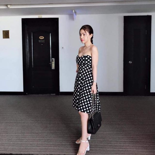 đầm xòe cúp ngực