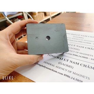 Nam châm khối đen 85x65x20mm lỗ 9mm, nam châm gốm ferrite lực hút mạnh