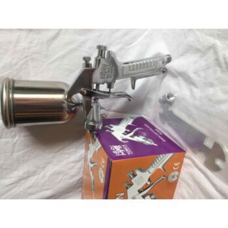 phun Sơn cầm tay K888