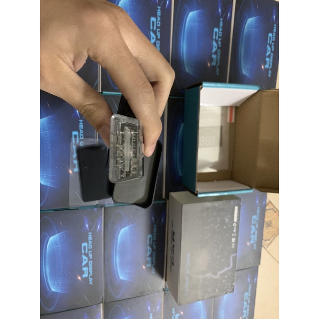 Hiển thị tốc độ kính lái HUD-M8 cảnh báo tốc độ