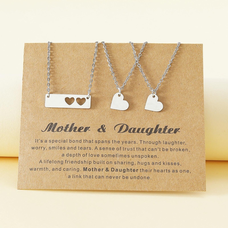 Set 3 Vòng cổ Mặt Thẻ Khắc Trái Tim Rỗng Độc Đáo Cho Mẹ Và Bé