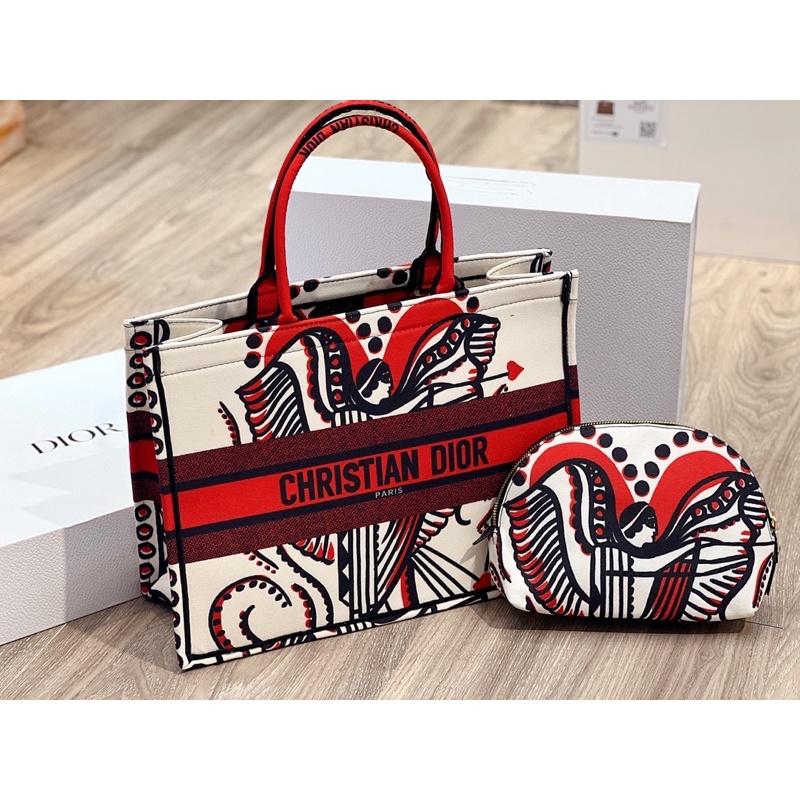Dior booktote