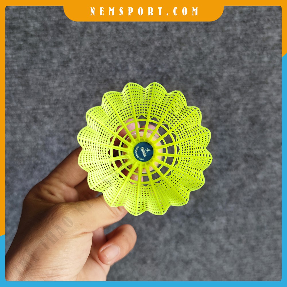 Quả Cầu Lông Nhựa Đánh Ngoài Trời Cản Gió Chính Hãng Fuwin