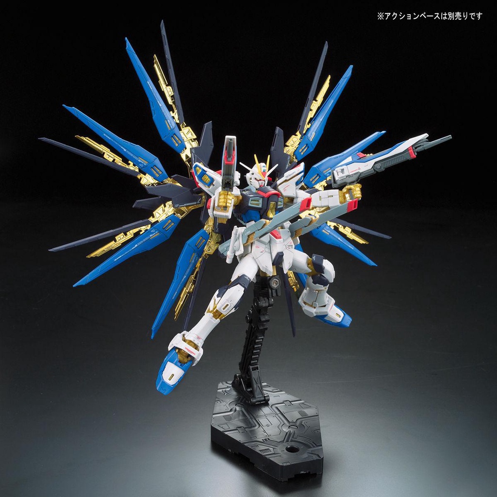 Mô Hình Gundam RG Strike Freedom ZGMF-X20A Bandai 1/144 Seed Destiny Đồ Chơi Lắp Ráp Anime Nhật