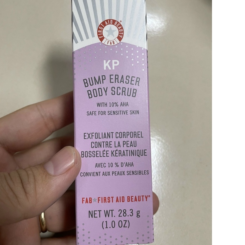 [CÓ BILL US]  Minisize Tẩy da chết toàn thân First Aid Beauty KP Bump Eraser Body Scrub with 10% AHA Mini 28.3 gr