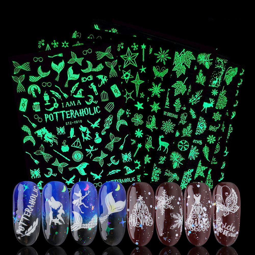 Sticker Dạ Quang Hình Bông Tuyết Trang Trí Móng Tay Mừng Năm Mới