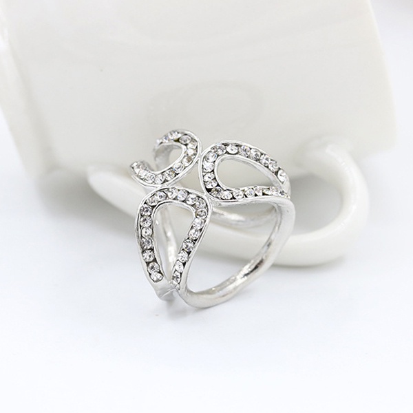 [HelleryVN] Kẹp Khăn Quàng Cổ 3 Vòng Đính Kim Cương Giả Thanh Lịch