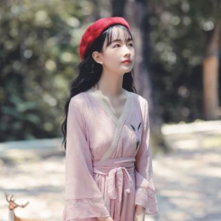 Váy hán phục cách tân. Váy loli
