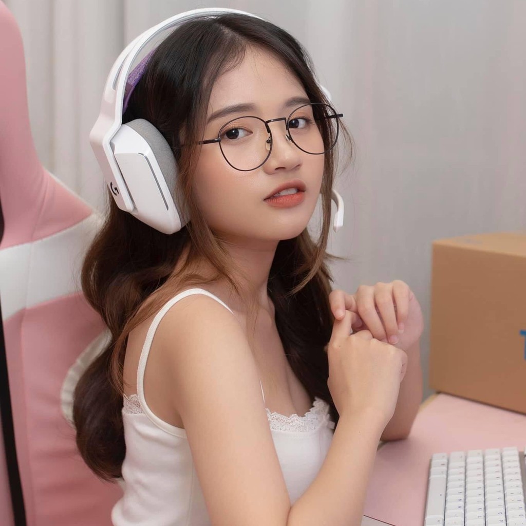 Gọng Kính Trắng Nữ Tròn Kim Loại [FREESHIP] Kính Học Sinh Kính Giả Cận-VT1 | BigBuy360 - bigbuy360.vn