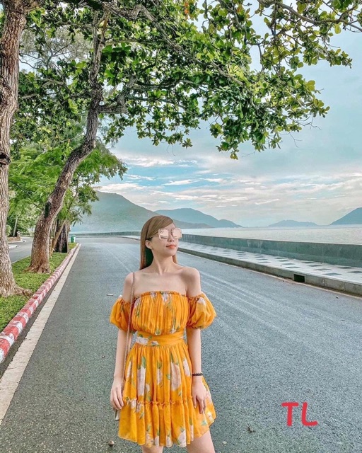 Váy voan tơ trễ vai