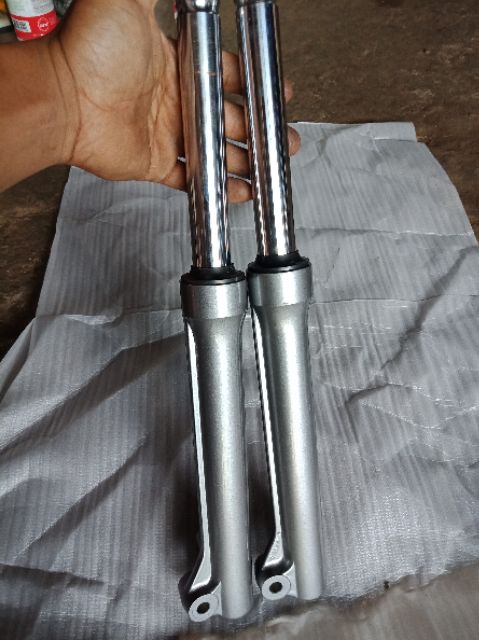 Giảm xóc trước sirius cơ xịn chính hãng Yamaha