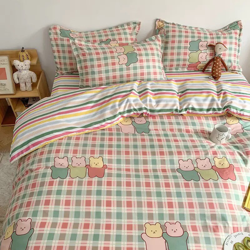 Bộ Chăn Ga Cotton Poly Emmidecor - mẫu gấu kẻ hồng