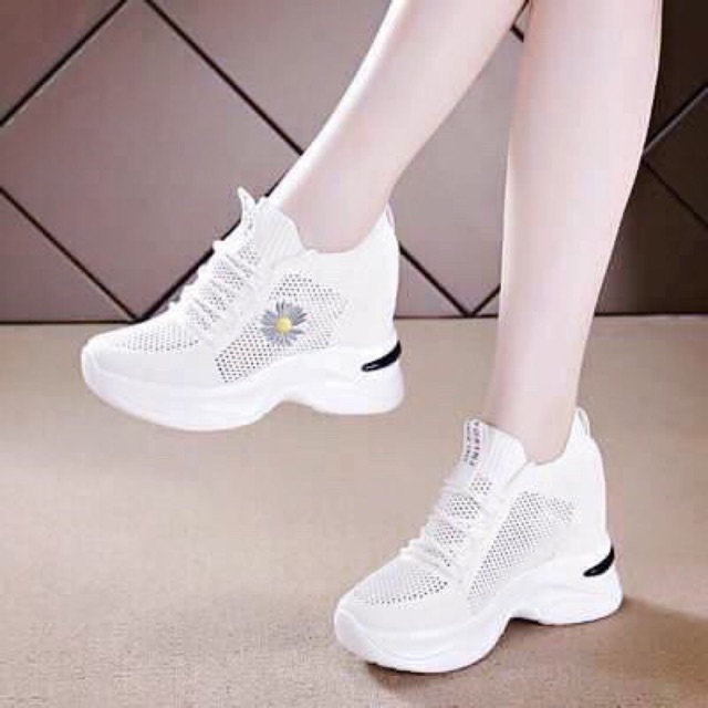 Giầy thể thao nữ nâng đế 7 p đế nhẹ