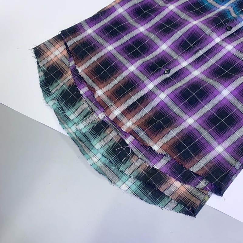 sơ mi kẻ 7 màu thiết kế gấu áo rách nhẹ , sơ mi kẻ hoạ tiết 2 túi hộp SM40