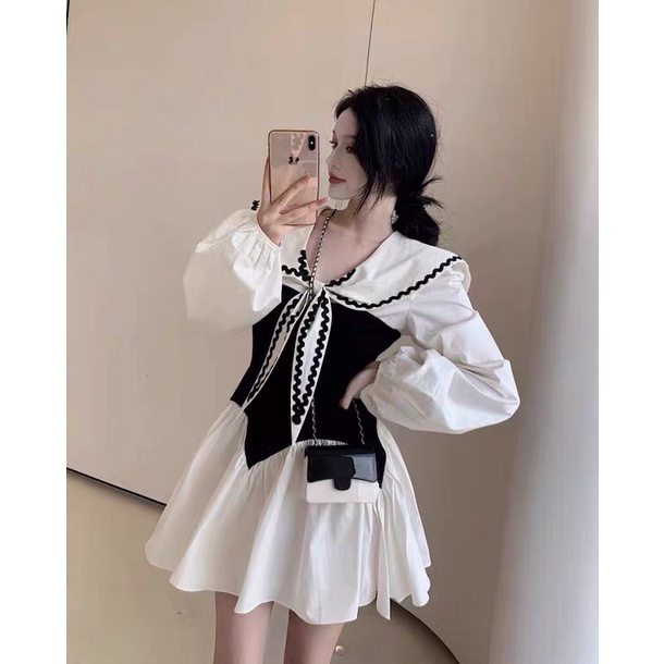 Váy thủy thủ phối nơ , tay bồng
