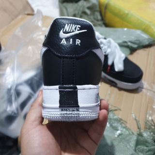 CÓ SẴN Giày sneaker đen hoa cúc mới