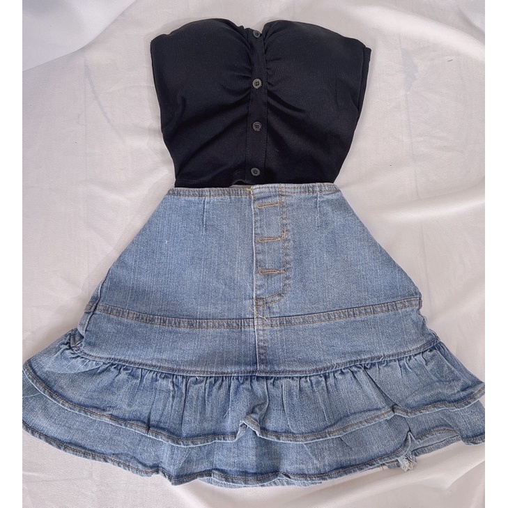 Set áo ống đính nút có mút ngực và chân váy jean tầng phối nút alohashop91