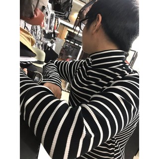 Áo len cổ lọ