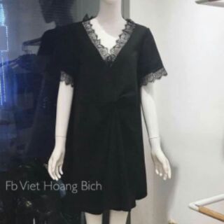 Váy xuông cổ ren, rúm eo