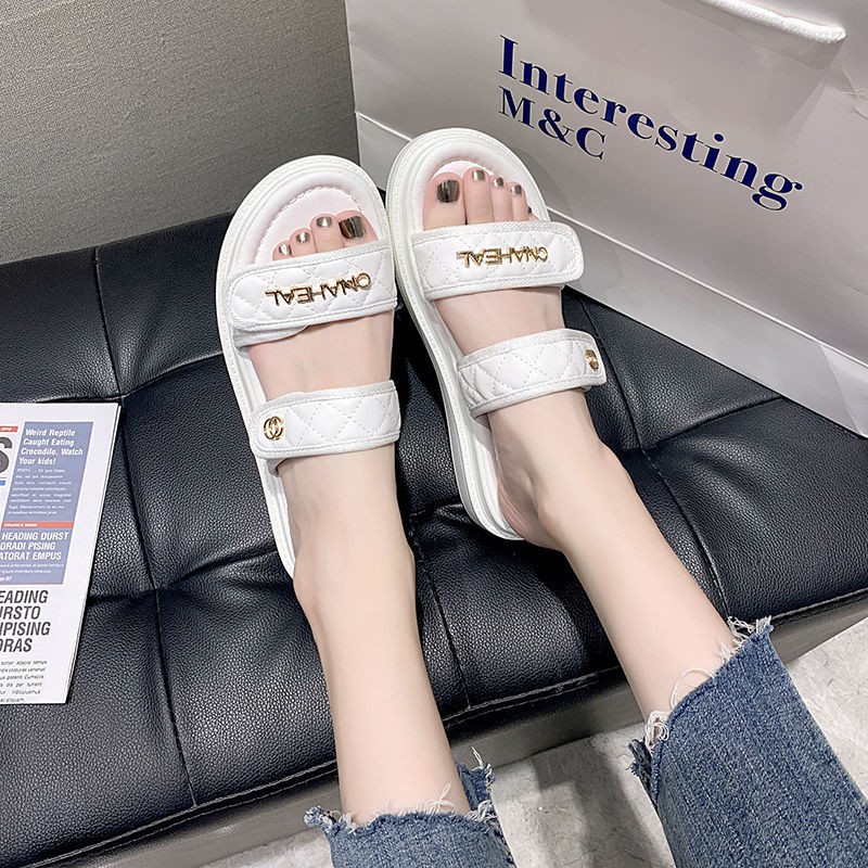 ▼Xiaoxiangfeng slippers women s summer fashion wear 2021 new student net celebrity wild sponge cake platform word sandals tide